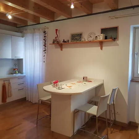 La Casa Di Edo Appartement Costermano